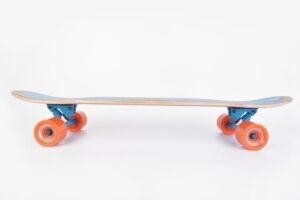 Onderzijde Tempish Mini Nautical Longboard met blauwe nautische print